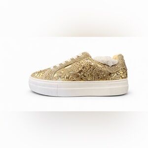 BETSY JOHNSON REILY
RHINESTONE WOMEN'S SNEAKER GOLD SIZE 6.5 NIB